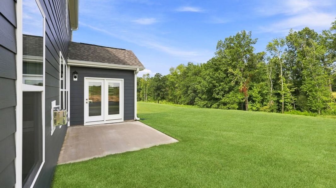 Exterior details and patio area of a home in Sycamore Cove, Woodruff (Image 3).