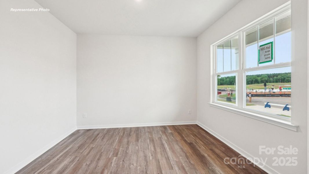 Spacious, unfurnished interior of a new home in Reedy Creek Preserve, Charlotte (Image 14).