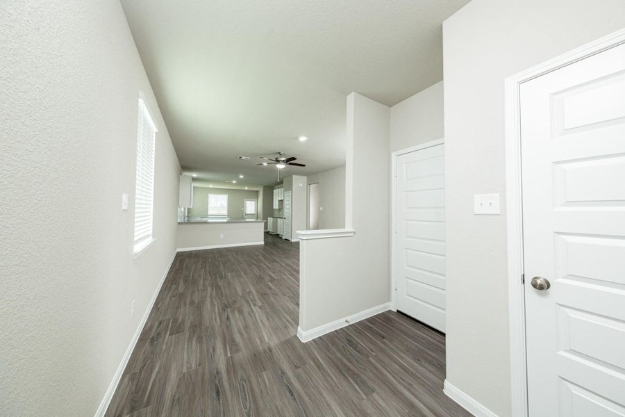 Spacious, unfurnished interior of a new home in Ridgeland Hills, Willis (Image 22).