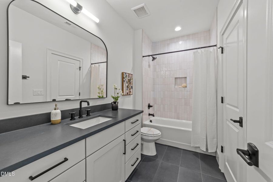 60-web-or-mls-VB4A0413 60-web-or-mls-VB4A0413