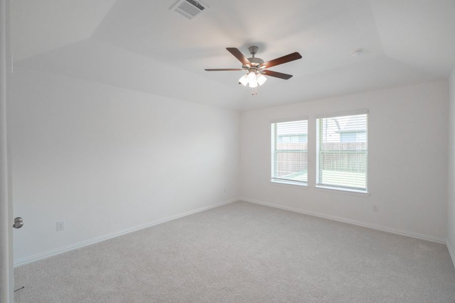Spacious, unfurnished interior of a new home in Stark Farms, Denton (Image 22). Spacious, unfurnished interior of a new home in Stark Farms, Denton (Image 22).