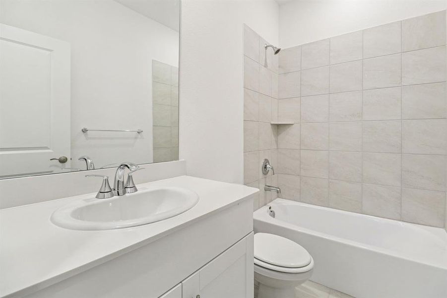 Photo is not of the actual home, but is an inspirational photo of builder’s model home and may depict options, furnishings, and/or decorator features that are not included. Photo is not of the actual home, but is an inspirational photo of builder’s model home and may depict options, furnishings, and/or decorator features that are not included.