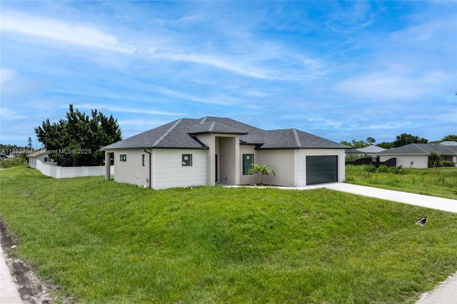 Image 38 of a home in . Image 38 of a home in .