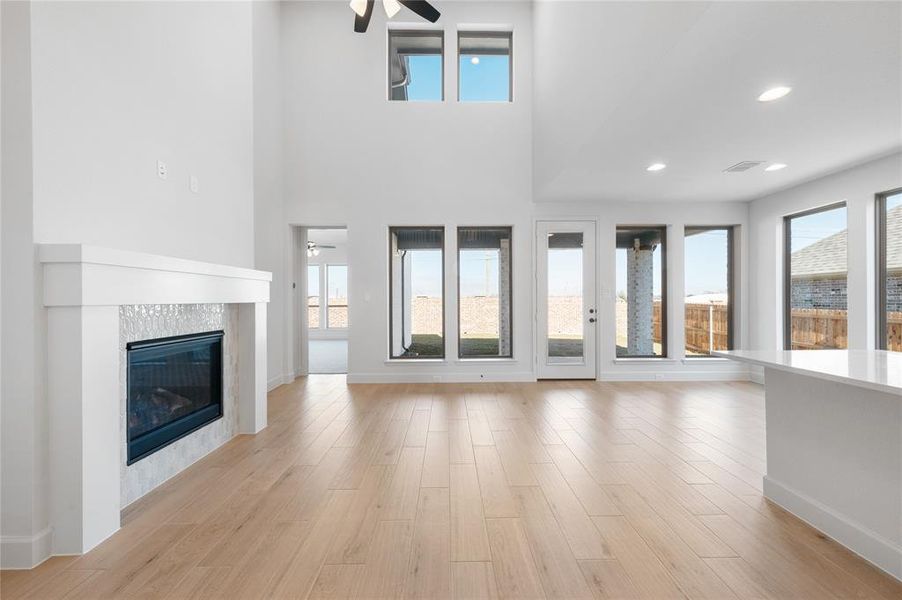 Spacious, unfurnished interior of a new home in Avondale, Fate (Image 23).