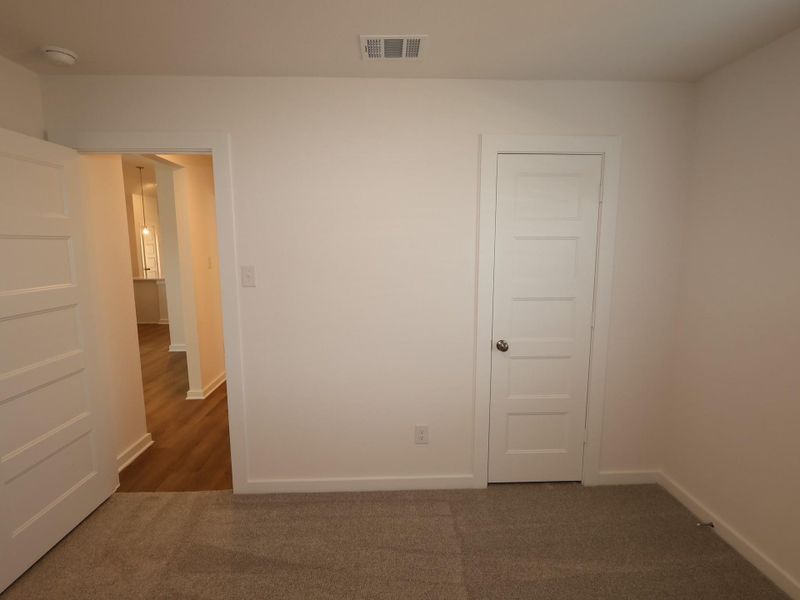 Spacious, unfurnished interior of a new home in Indian Springs, Crosby (Image 11).