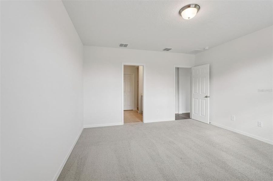 Spacious, unfurnished interior of a new home in The Meadow at Crossprairie, St. Cloud (Image 25).