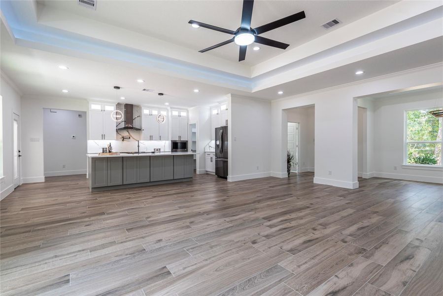 Spacious, unfurnished interior of a new home in , Dayton (Image 29).