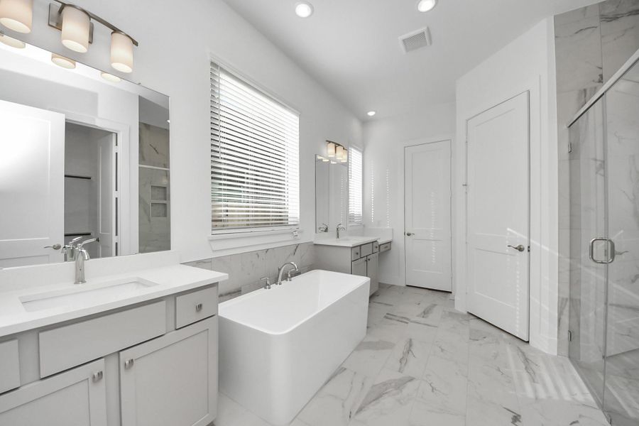 Furnished interior view inside a new home in Meridiana, Manvel (Image 13).