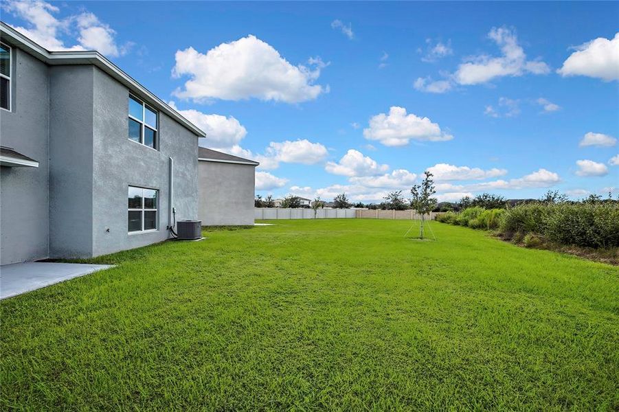 Exterior details and patio area of a home in Sereno, Wimauma (Image 2).
