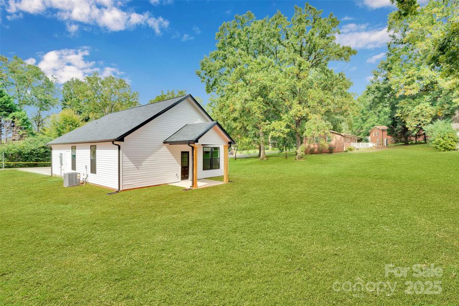 Image 22 of a home in .