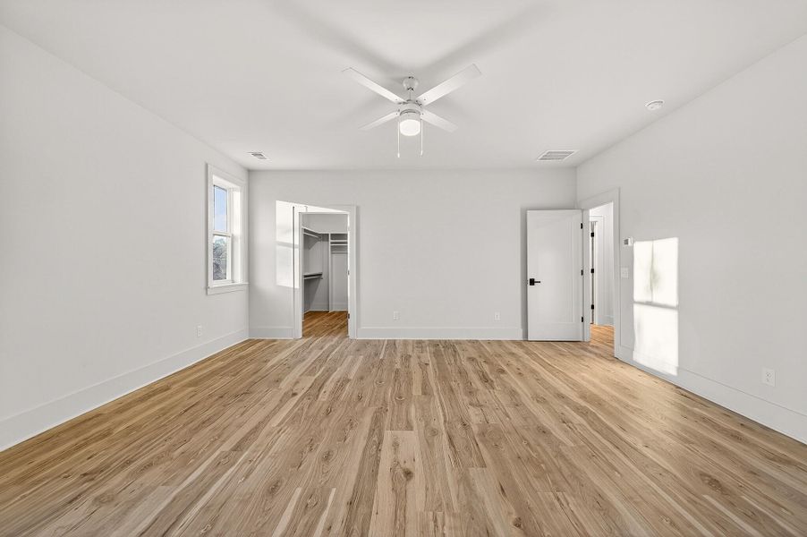 Spacious, unfurnished interior of a new home in , Mount Pleasant (Image 44).
