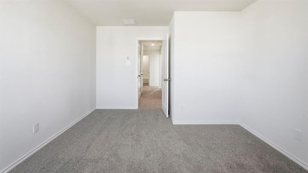 Spacious, unfurnished interior of a new home in Arbor Trails South, Princeton (Image 32).