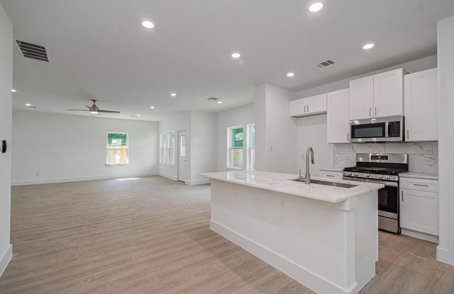 Furnished interior view inside a new home in , Houston (Image 10).