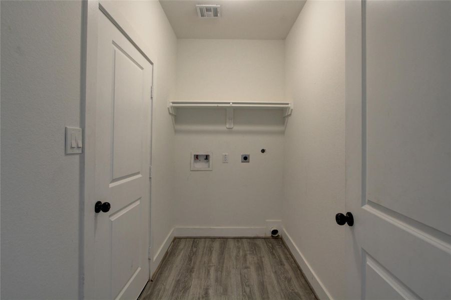 Image 3 of a home in . Image 3 of a home in .