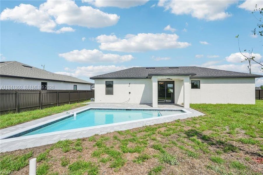 Exterior details and patio area of a home in , Cape Coral (Image 4).