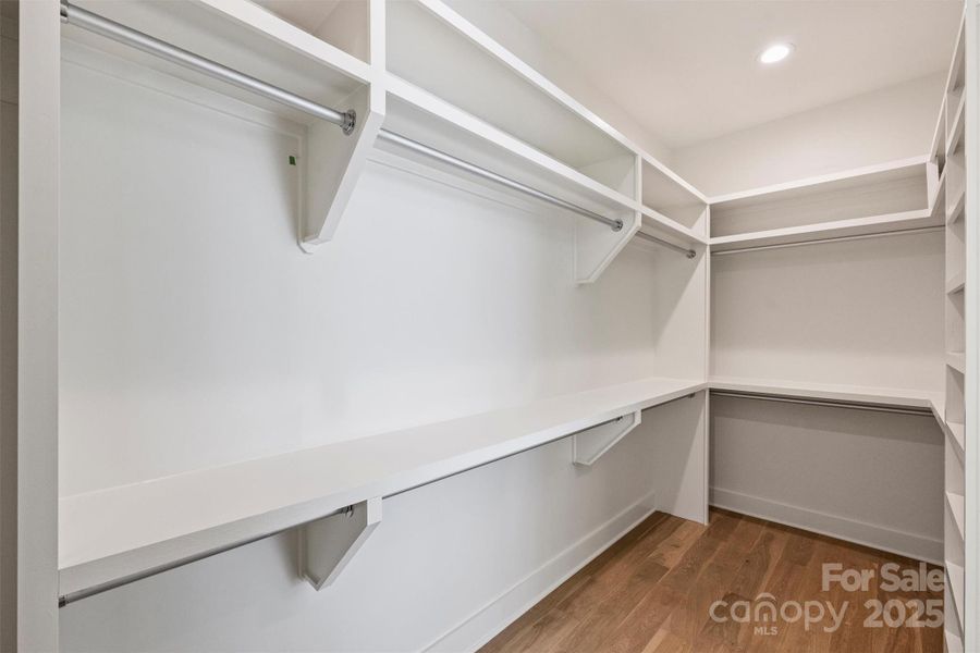 Spacious, unfurnished interior of a new home in , Charlotte (Image 19).