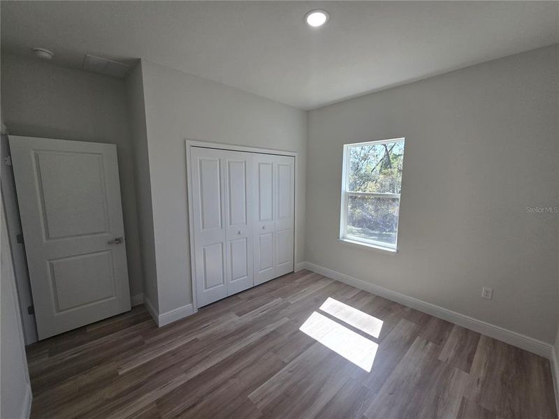 Spacious, unfurnished interior of a new home in , Ocala (Image 23).