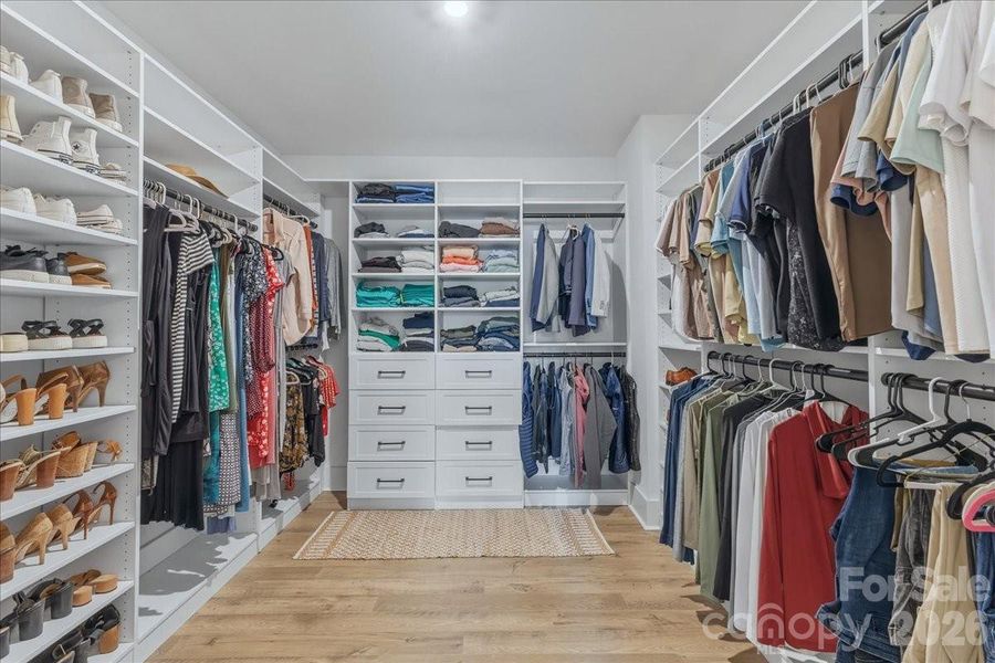 Close-up of interior finishes inside a home in , Charlotte (Image 20). Close-up of interior finishes inside a home in , Charlotte (Image 20).