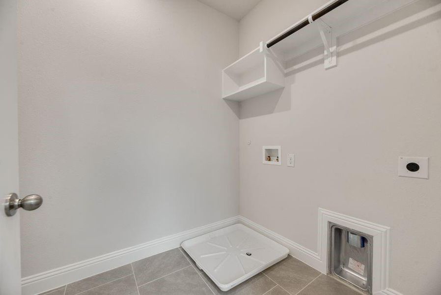 Spacious, unfurnished interior of a new home in Spiritas Ranch, Little Elm (Image 31).