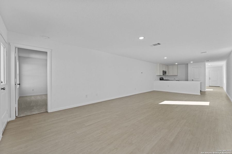 Spacious, unfurnished interior of a new home in , New Braunfels (Image 16).