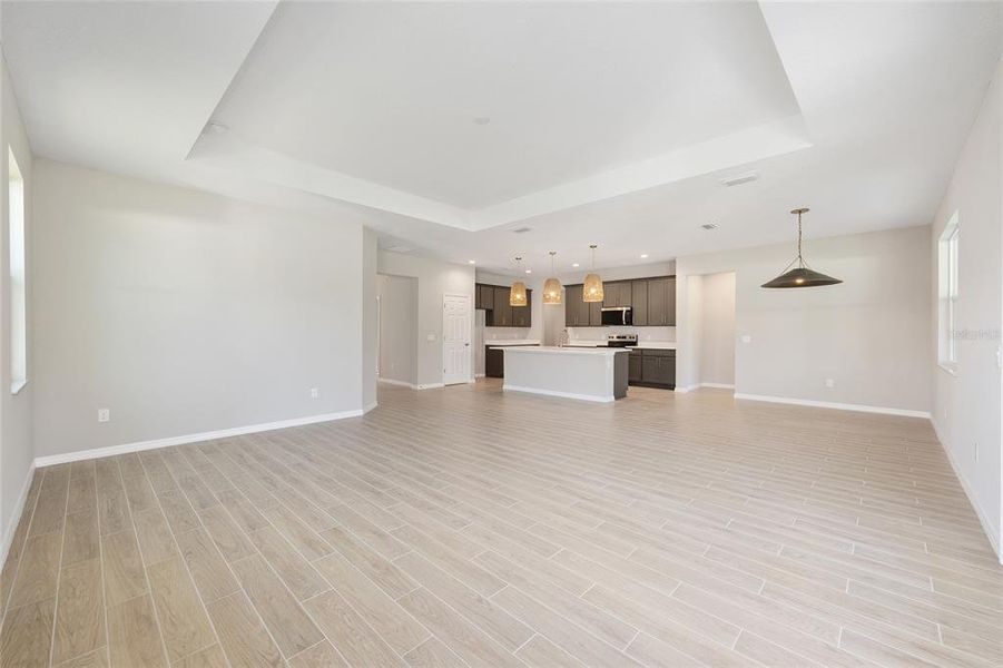 Spacious, unfurnished interior of a new home in Evergreen Estates, Ocala (Image 22).