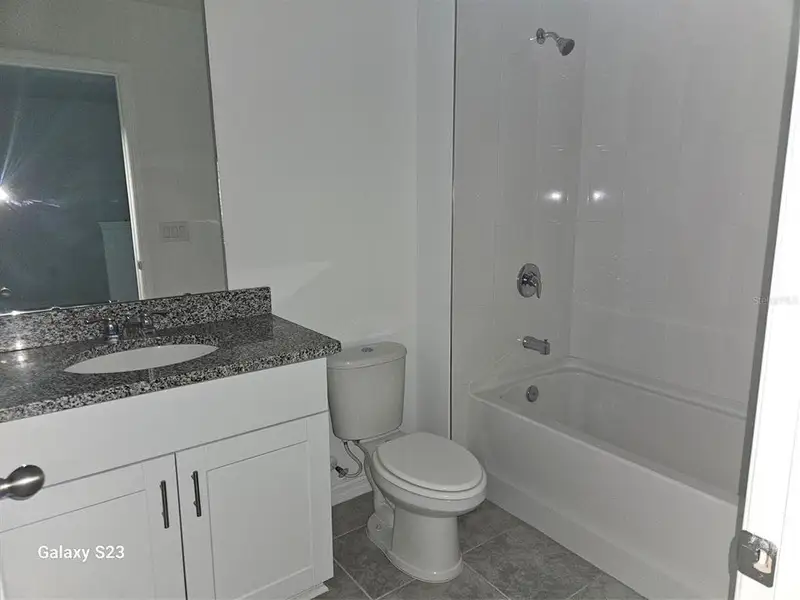 Furnished interior view inside a new home in , Orlando (Image 4).