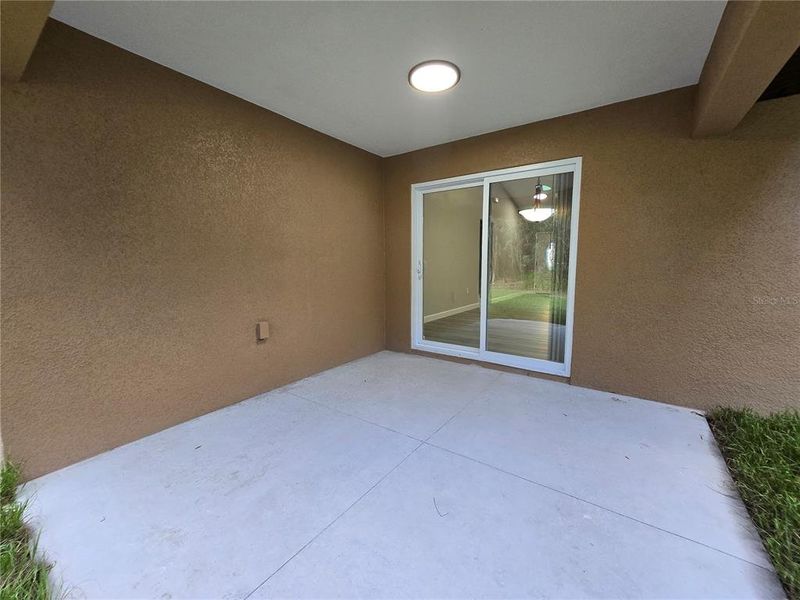 Exterior details and patio area of a home in , Ocala (Image 21).