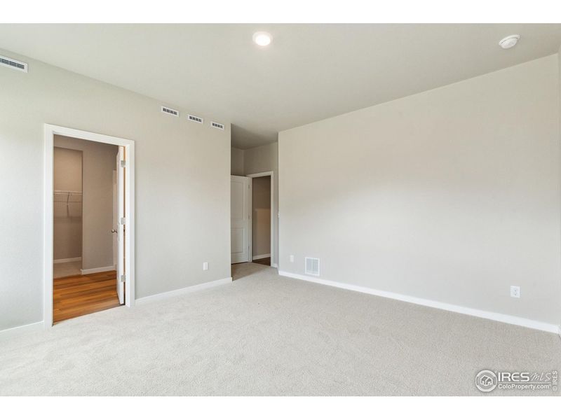 Spacious, unfurnished interior of a new home in Hidden Valley Farm, Severance (Image 15). Spacious, unfurnished interior of a new home in Hidden Valley Farm, Severance (Image 15).