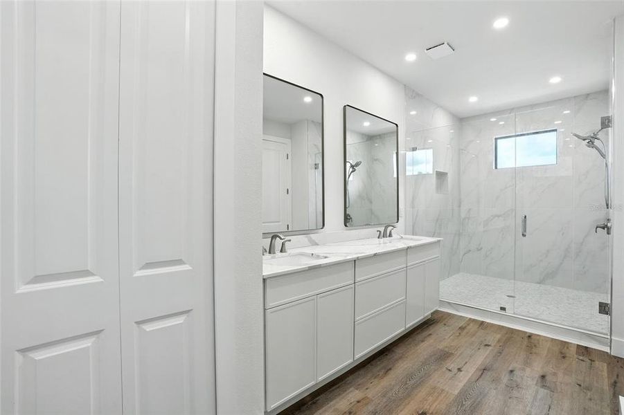 Furnished interior view inside a new home in , Punta Gorda (Image 14).