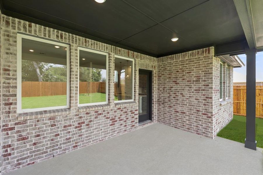 24. 900 Colgate - Patio 24. 900 Colgate - Patio