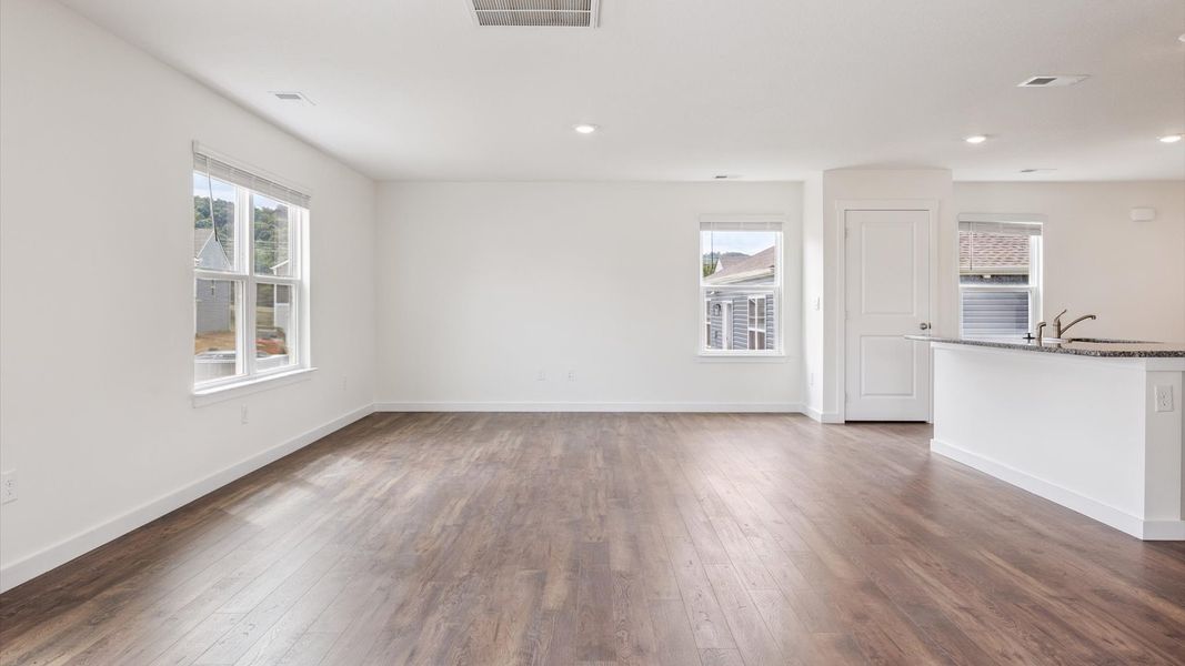 Spacious, unfurnished interior of a new home in Belhaven, Knoxville (Image 18). Spacious, unfurnished interior of a new home in Belhaven, Knoxville (Image 18).