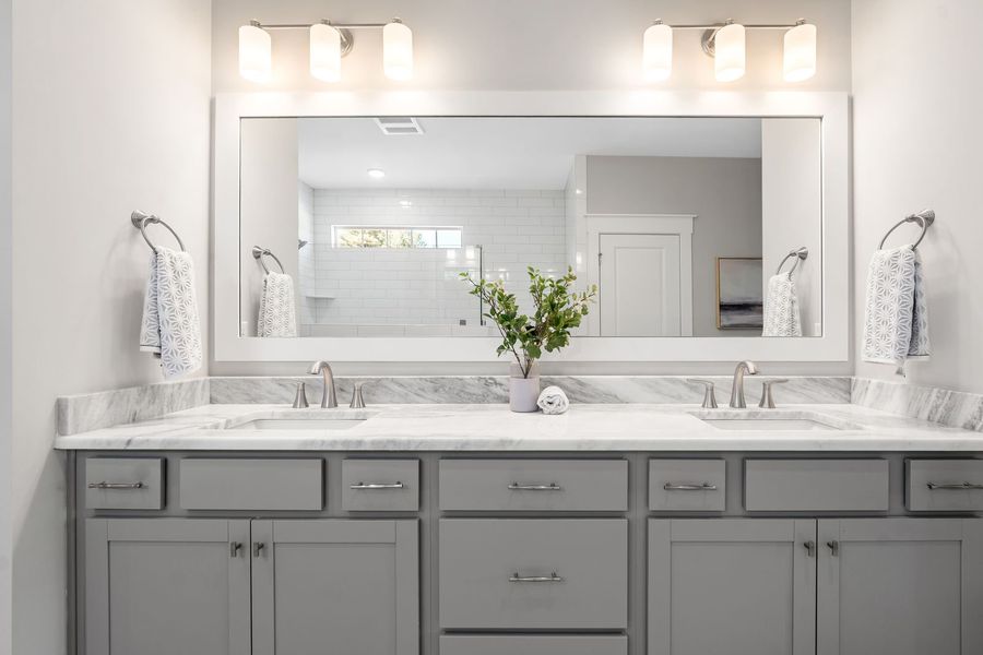 Representative interior finishes for a home built from the Beckett by Bill Clark Homes in Riverside Cove, Wilmington (Image 23).