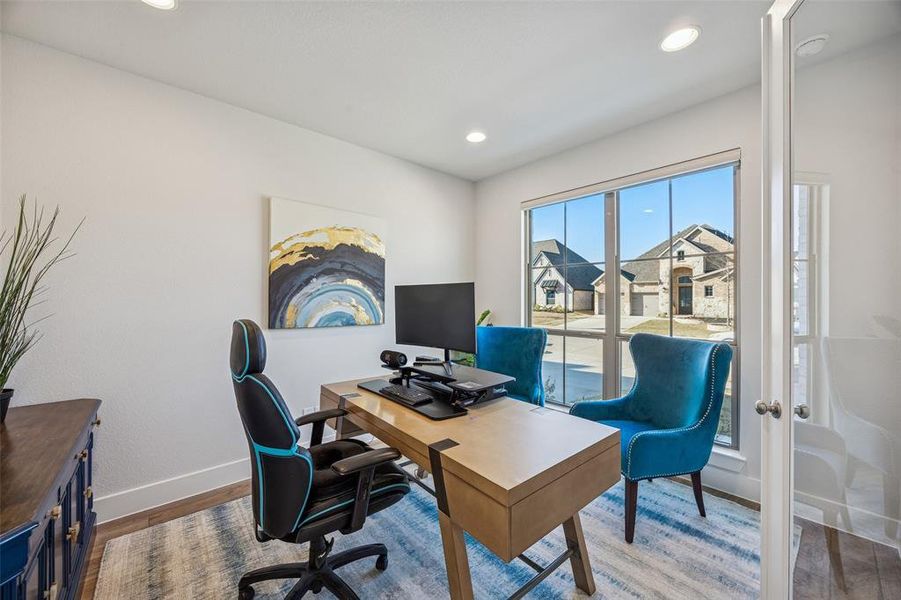 Furnished interior view inside a new home in , McKinney (Image 26). Furnished interior view inside a new home in , McKinney (Image 26).