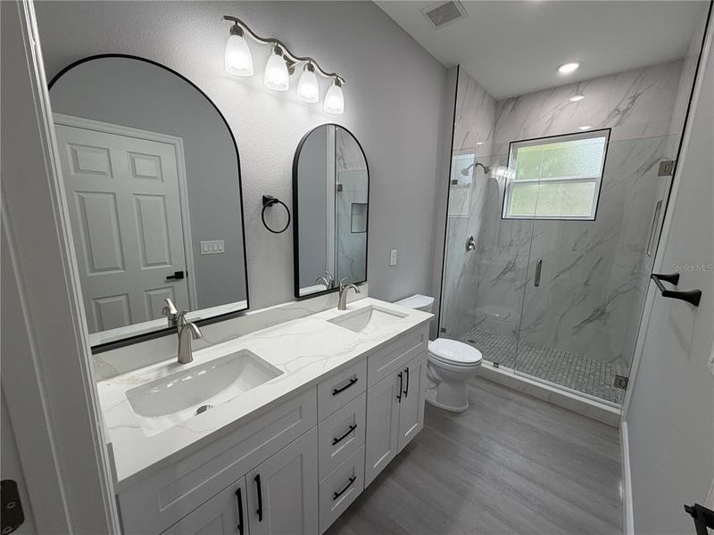 Furnished interior view inside a new home in , Deland (Image 6).