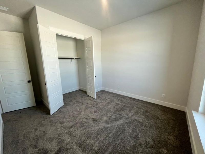 Spacious, unfurnished interior of a new home in Eagle Ridge Estates, Weatherford (Image 8).