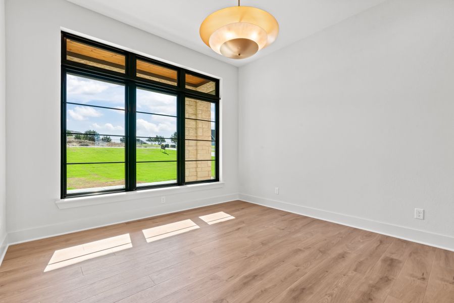 Spacious, unfurnished interior of a new home in Eagles Bluff, Hudson Oaks (Image 26). Spacious, unfurnished interior of a new home in Eagles Bluff, Hudson Oaks (Image 26).