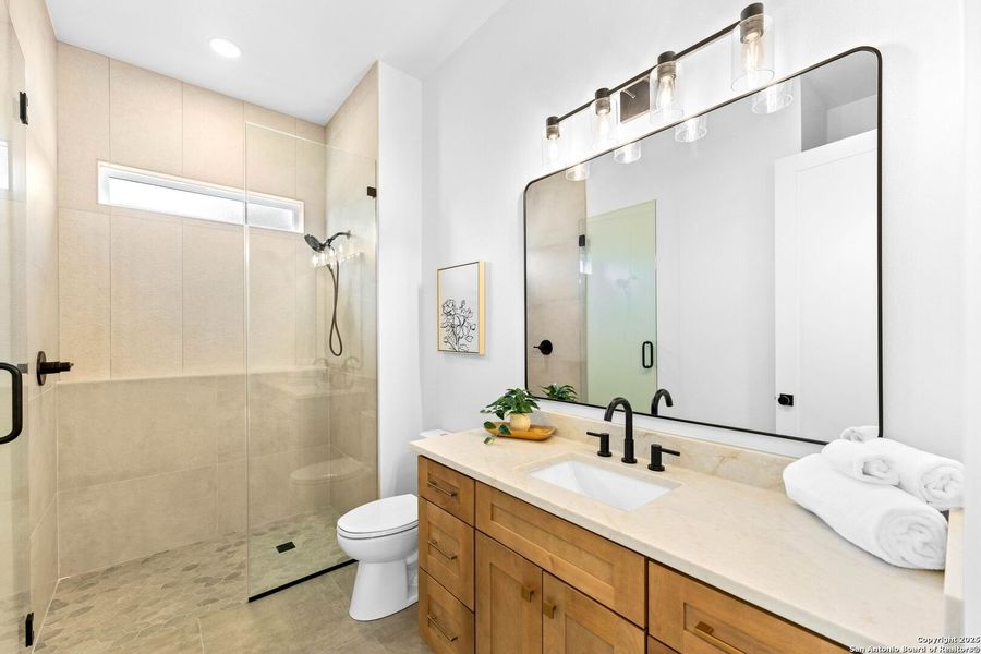 Furnished interior view inside a new home in , Boerne (Image 31).