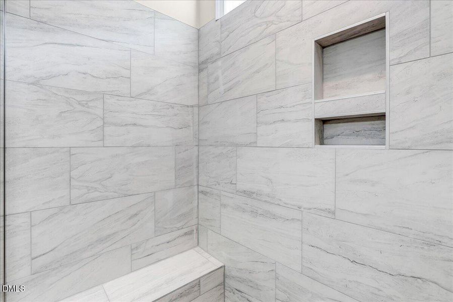 125 Davis St Primary Bath 125 Davis St Primary Bath