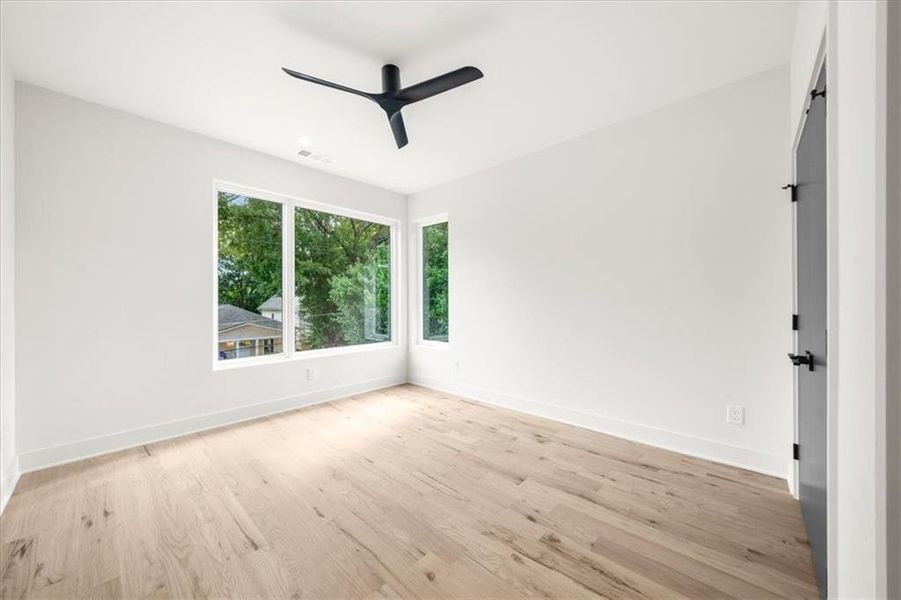 Spacious, unfurnished interior of a new home in , Atlanta (Image 28). Spacious, unfurnished interior of a new home in , Atlanta (Image 28).