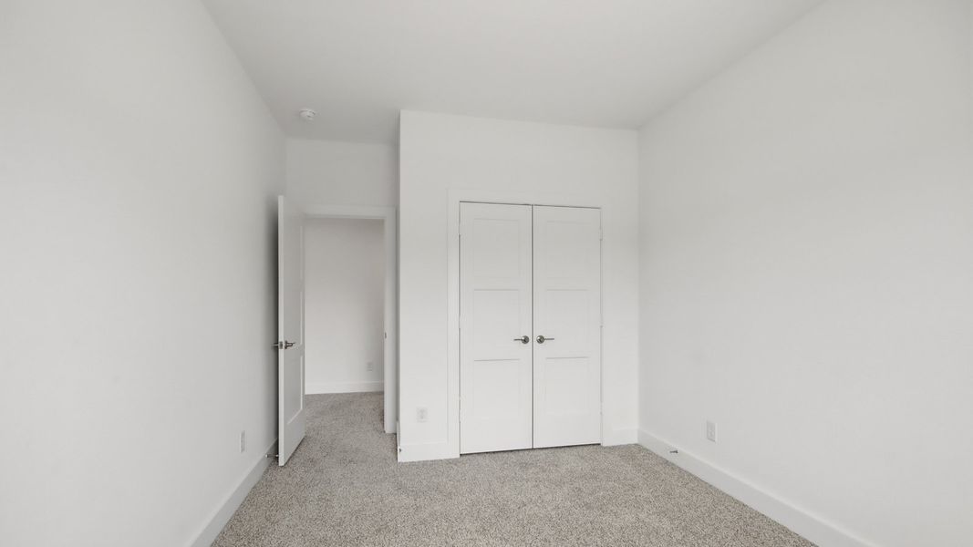 Spacious, unfurnished interior of a new home in Hills of Westlake, Conroe (Image 19).