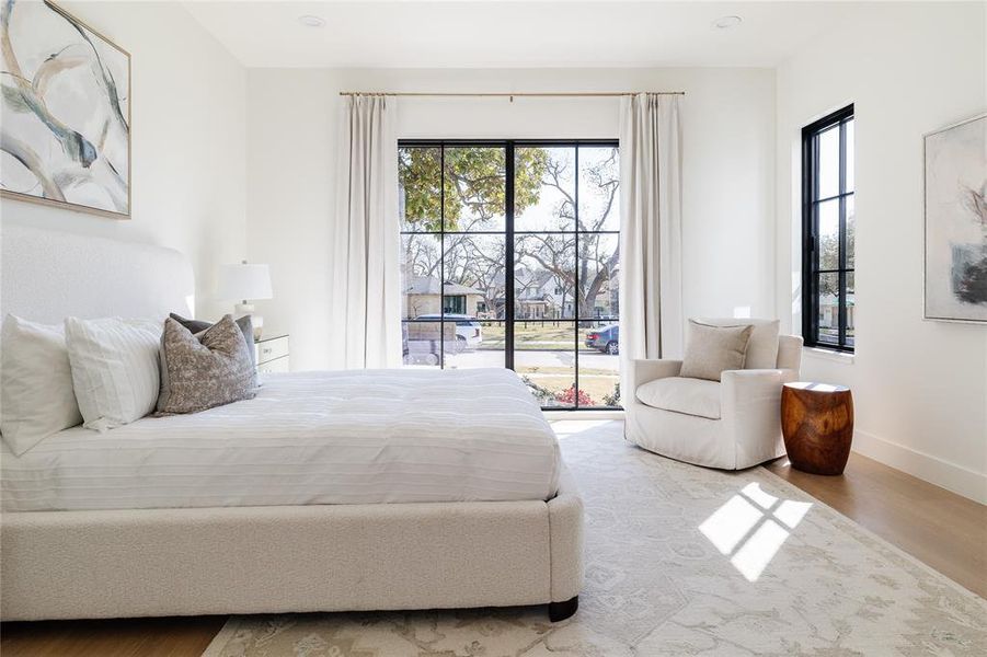 Furnished interior view inside a new home in , Dallas (Image 30).