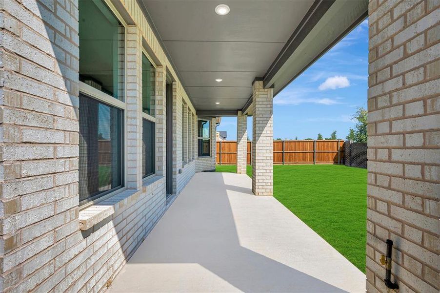 Exterior details and patio area of a home in Aster Park, McKinney (Image 4).
