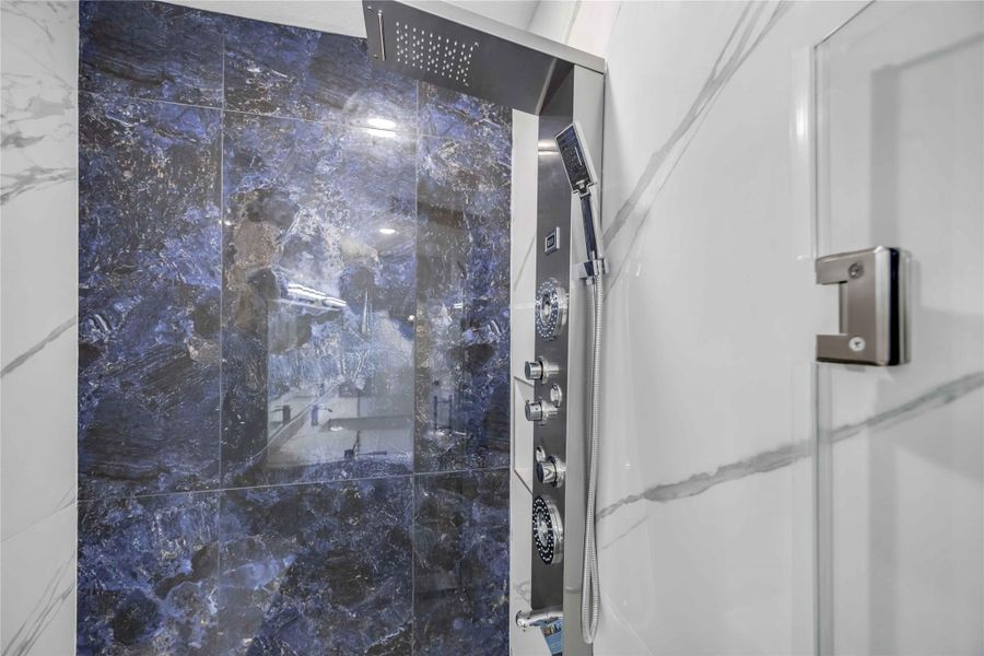 Image 20 of a home in .