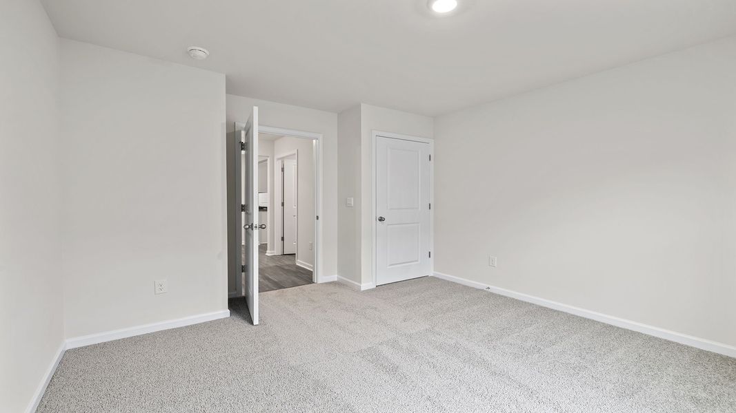 Spacious, unfurnished interior of a new home in Cedar Gap, Fountain Inn (Image 25). Spacious, unfurnished interior of a new home in Cedar Gap, Fountain Inn (Image 25).