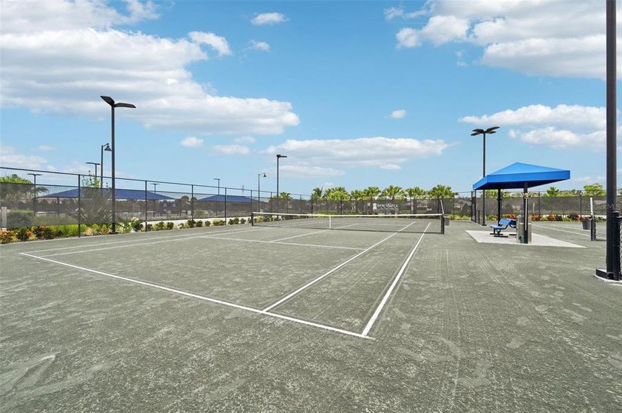 Community amenities in , Englewood (Image 27).