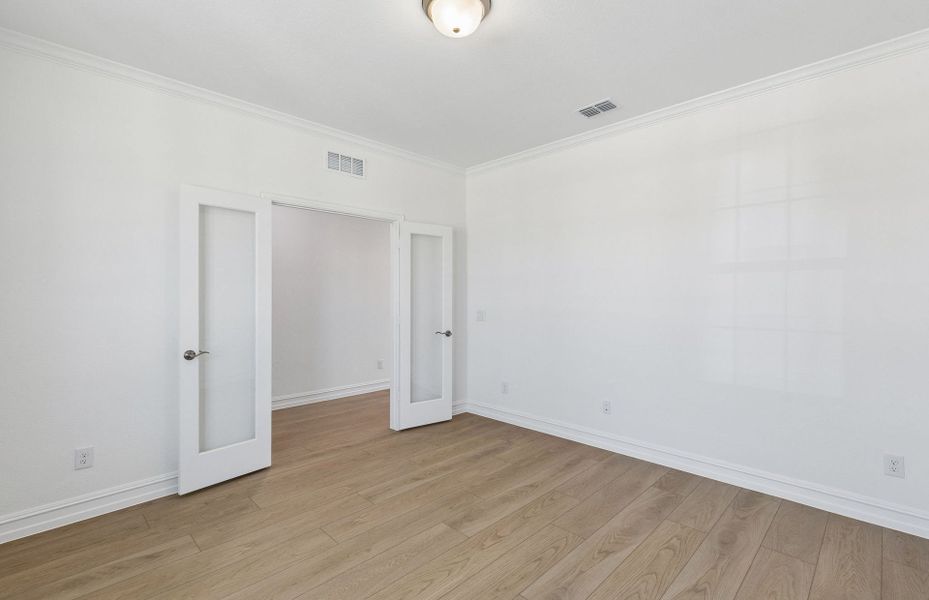Spacious, unfurnished interior of a new home in Kings Way, Denton (Image 22).