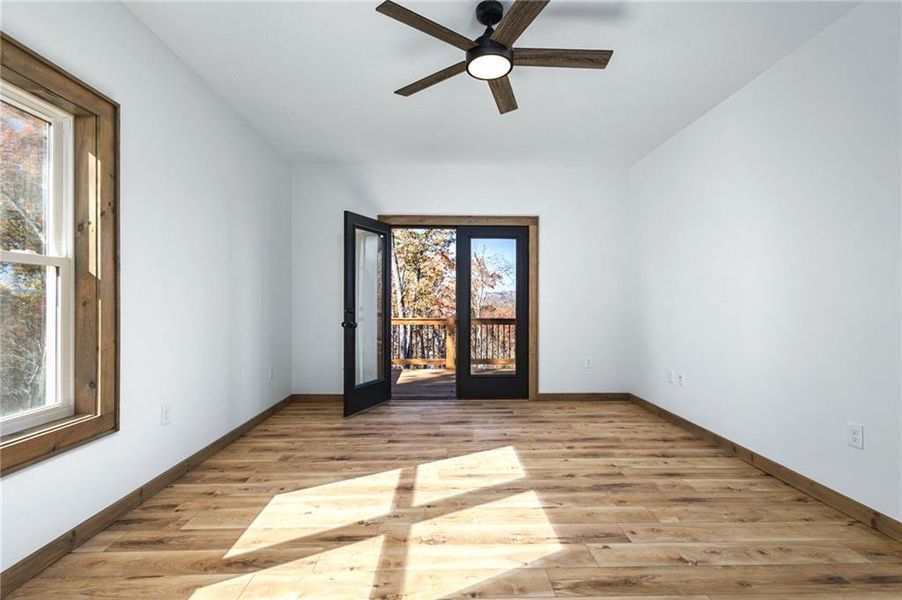 Spacious, unfurnished interior of a new home in , Ellijay (Image 36).