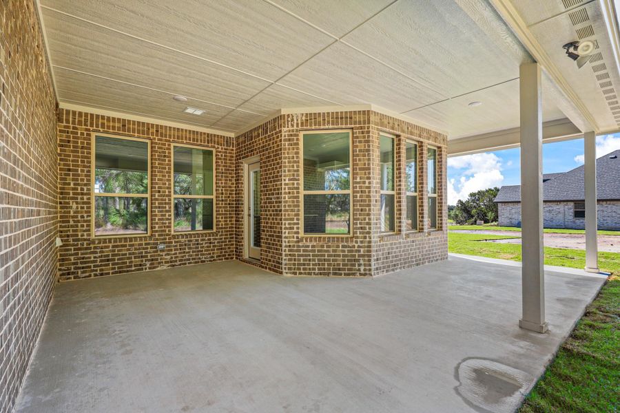Representative exterior details of a home built from the McKinley V by Cheldan Homes in Arbor Oaks, Boyd (Image 37).