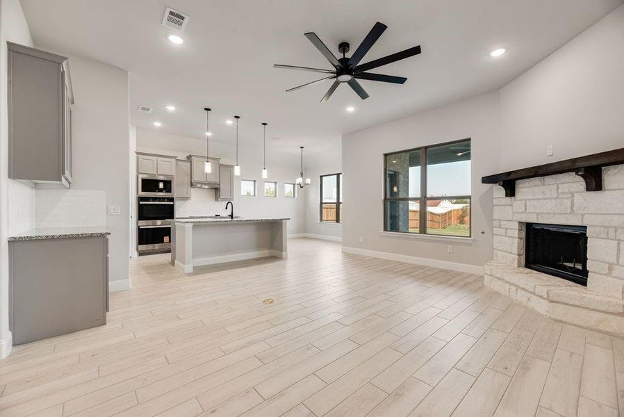 Image 27 of a home in .