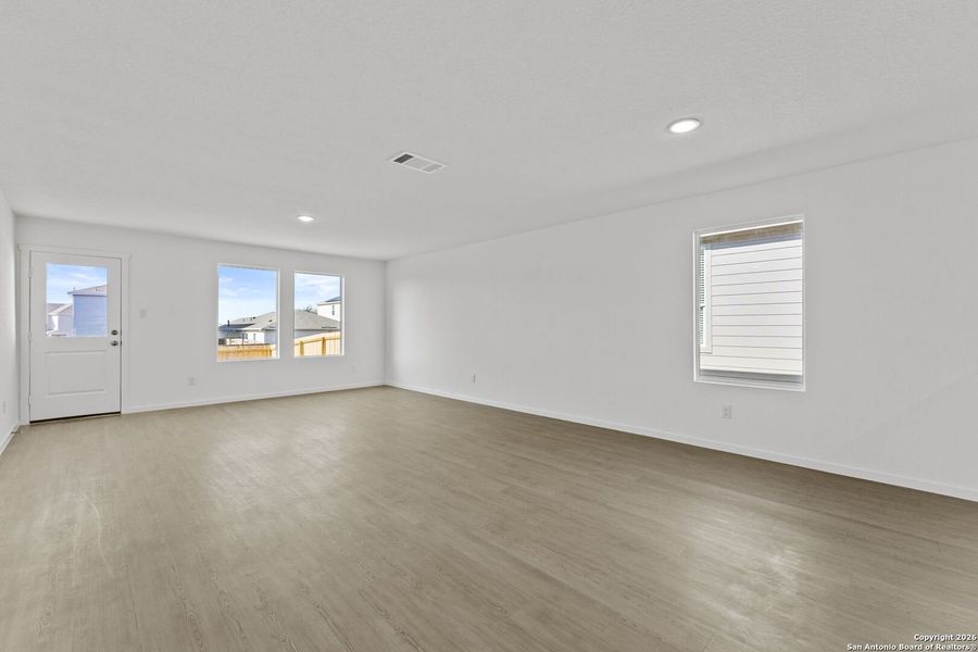Spacious, unfurnished interior of a new home in , New Braunfels (Image 15).